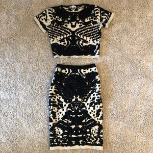 Knit match set- crop top w/ high waist skirt. M